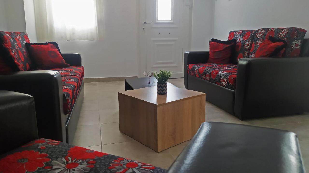 Appartement Cozy Ground Floor House à Agia Triada  Extérieur photo