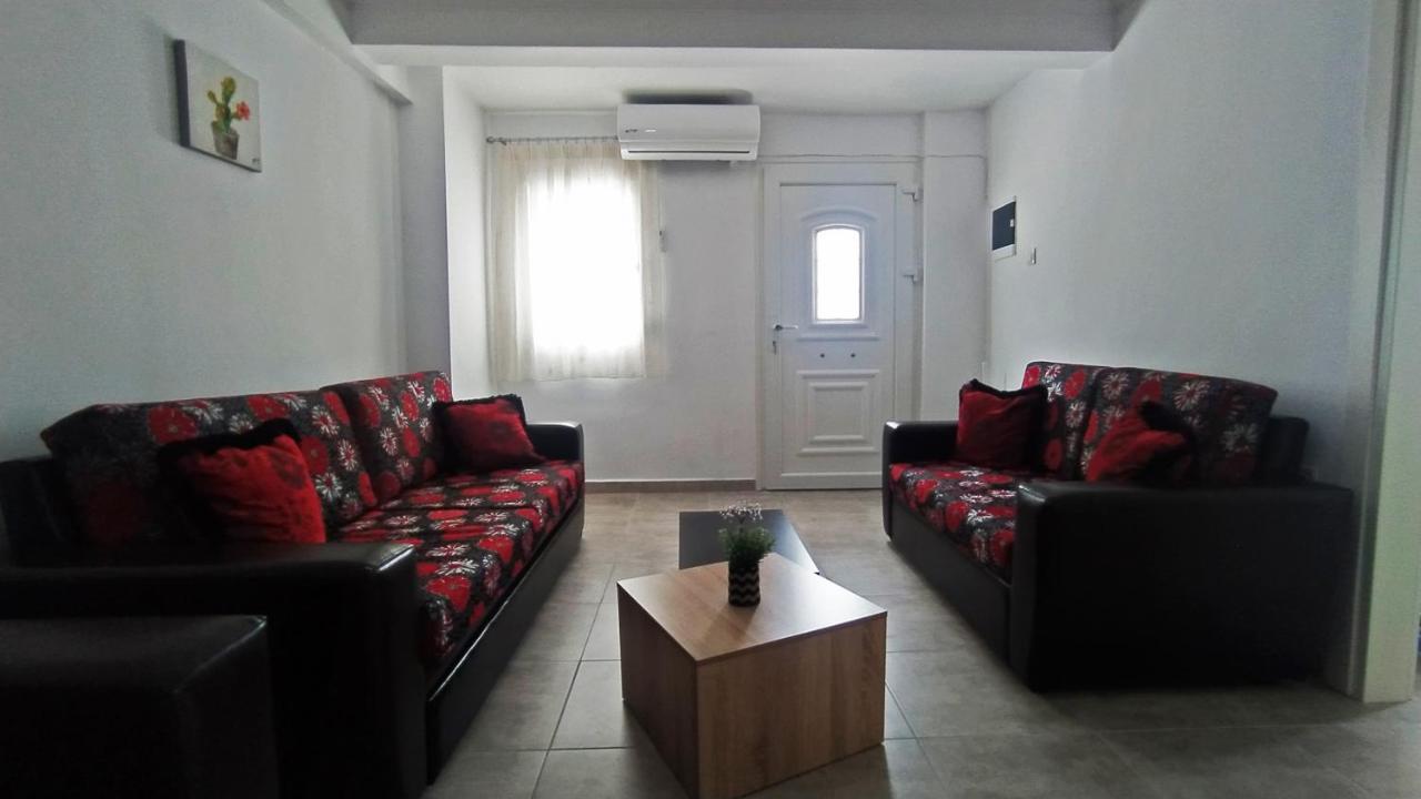 Appartement Cozy Ground Floor House à Agia Triada  Extérieur photo